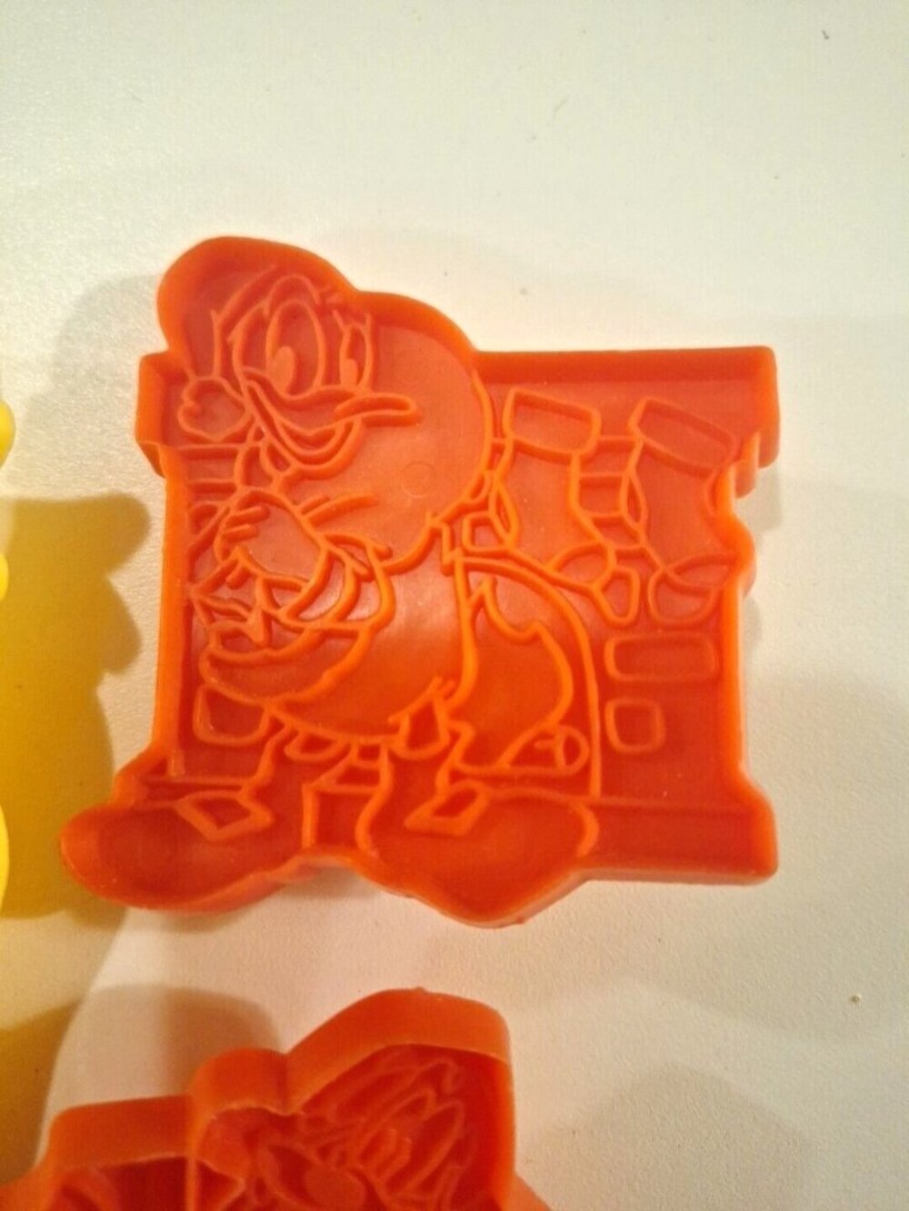 Disney Donald Duck Goofy Plastic Cookie Cutters Vintage 3 Lot Head Face - Picture 4 of 9
